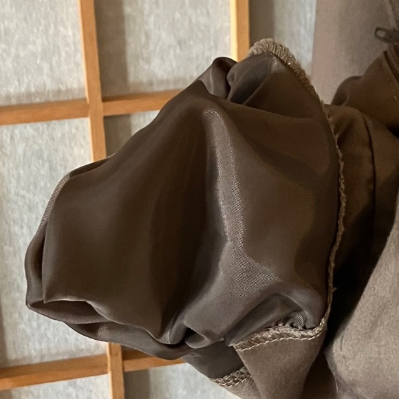 Modern Fit Straight Leg Taupe Cropped Pants Sz 4 - Picture 8 of 8